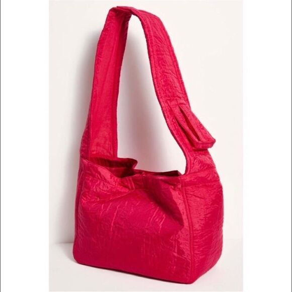 Free People oversized puffer bag NWT Color is bright pink - Picture 4 of 8